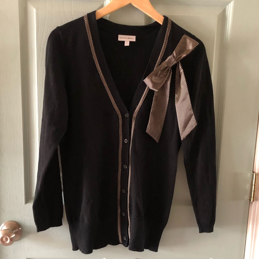 Cardigan with striped bow accent